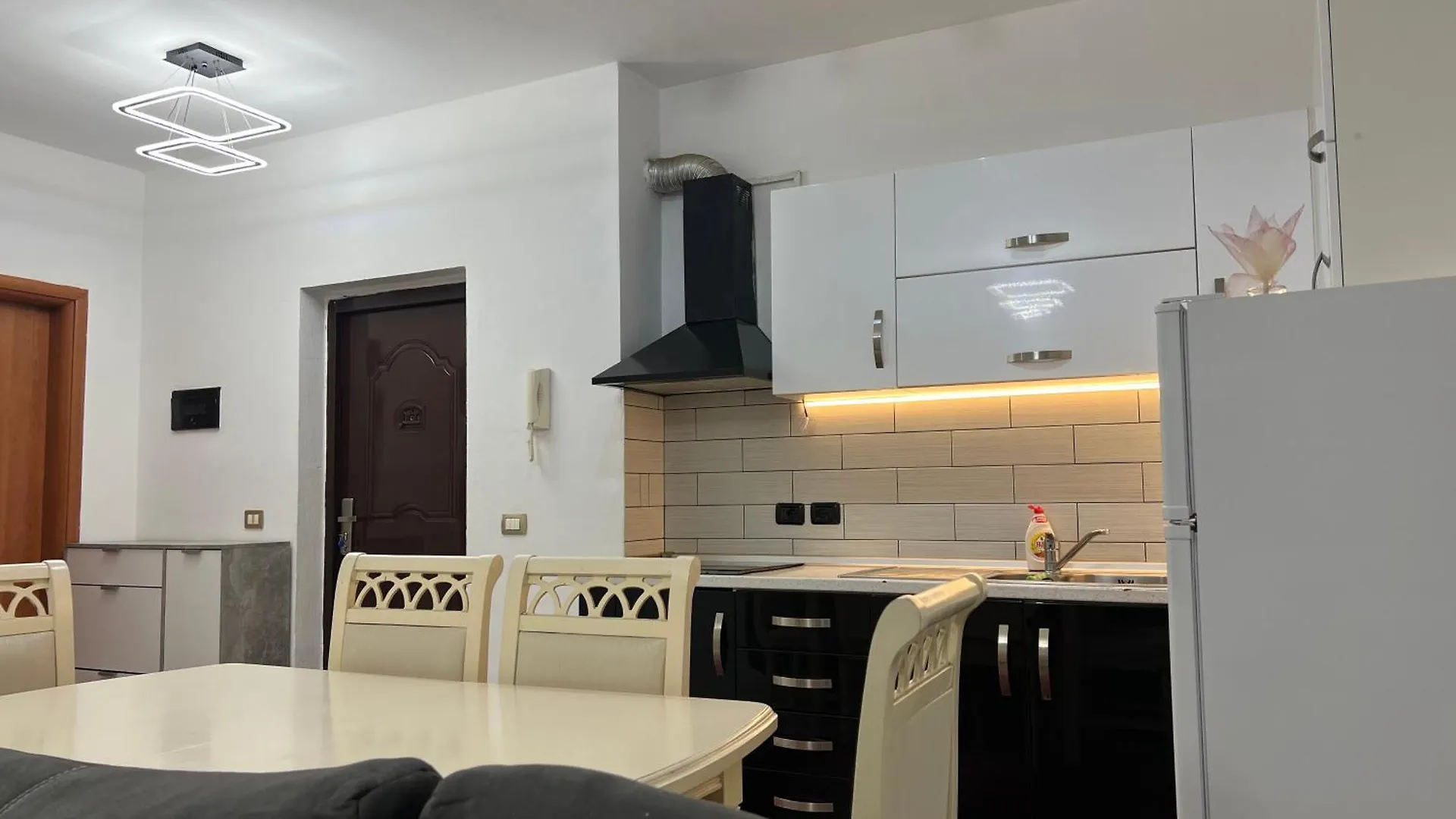 Arsid Apartment Durres